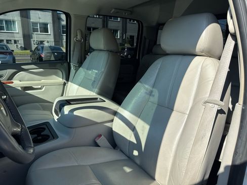 Used 2011 Chevrolet Silverado 2500 LTZ w/ LTZ Plus Package image 10