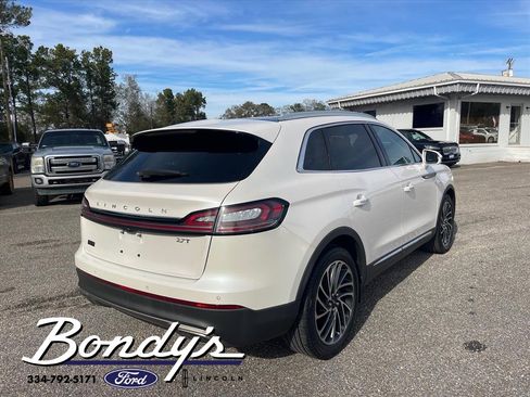 Used 2019 Lincoln Nautilus Reserve image 15