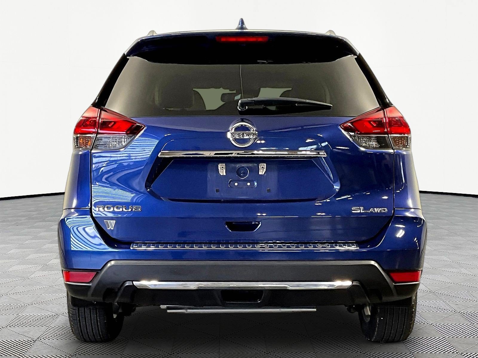 Used 2018 Nissan Rogue SL w/ Premium Package AWD/4WD image 5