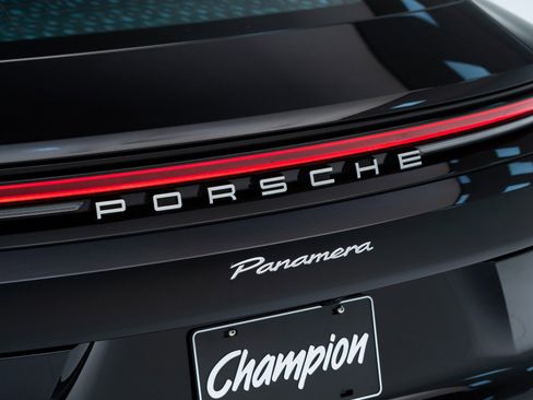 Certified 2025 Porsche Panamera image 13