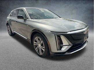 Used 2024 Cadillac Lyriq Luxury w/ LPO, Floor Liner Package AWD/4WD video 2
