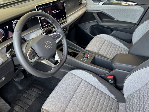 New 2025 Volkswagen Tiguan S image 10