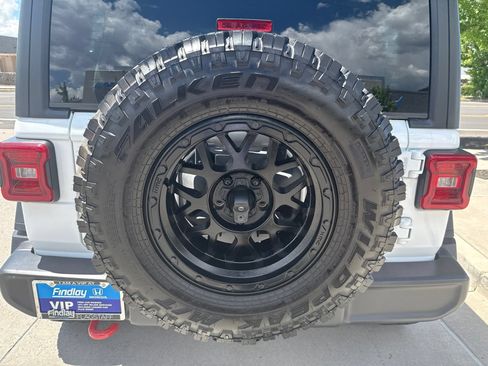 Used 2026 Jeep Wrangler Unlimited Rubicon AWD/4WD image 13