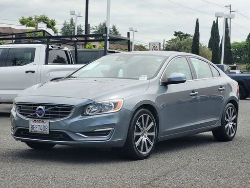 Used 2018 Volvo S60 T5 Inscription w/ Technology Package FWD image 10
