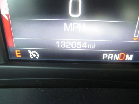 Used 2014 GMC Sierra 1500 SLT w/ SLT Crew Cab Value Package AWD/4WD image 31