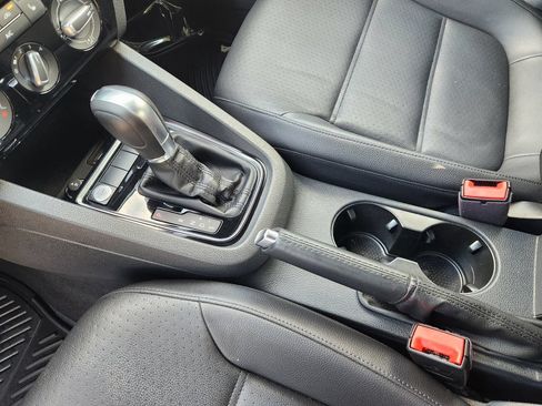 Used 2018 Volkswagen Jetta Sport FWD image 19