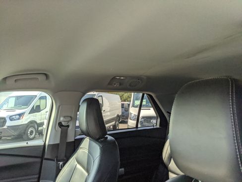 Certified 2022 Ford Explorer XLT w/ Equipment Group 202A image 24