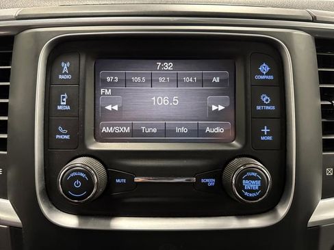 Used 2022 RAM 1500 Classic SLT image 17