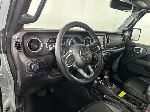 Used 2023 Jeep Wrangler Unlimited Sahara w/ Cold Weather Group image 13