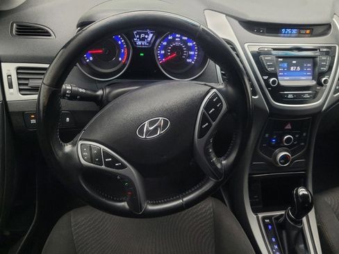 Used 2015 Hyundai Elantra SE w/ Option Group 03 FWD image 22