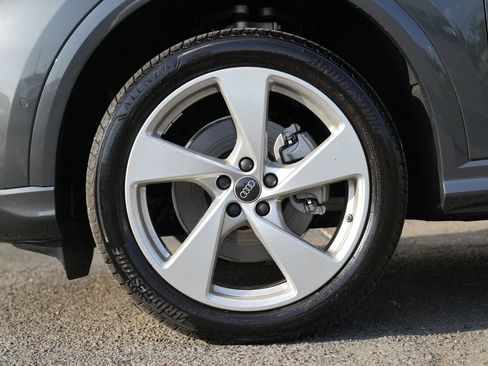 Used 2025 Audi Q5 Premium Plus w/ Premium Plus AWD/4WD image 11