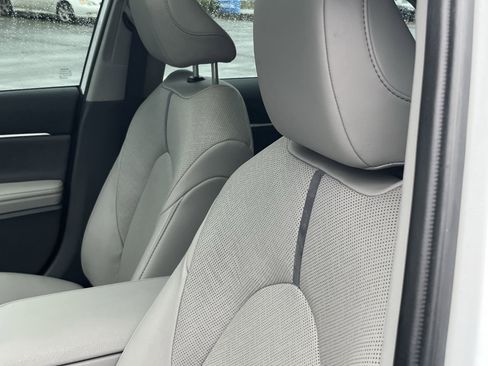 Used 2023 Toyota Camry XLE w/ Navigation Package image 18