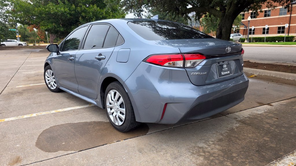 Used 2023 Toyota Corolla LE FWD image 11
