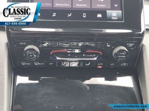 Used 2023 Jeep Grand Cherokee Altitude AWD/4WD image 20