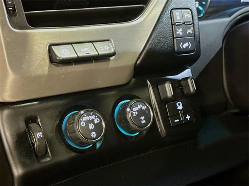 Used 2018 GMC Yukon Denali w/ Denali Ultimate Package image 10