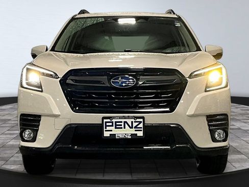 Used 2023 Subaru Forester Limited AWD/4WD image 2