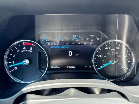 Used 2022 Ford F250 Lariat w/ Lariat Value Package AWD/4WD image 14