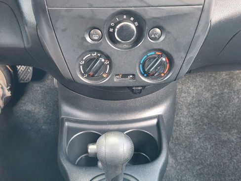 Used 2016 Nissan Versa S Plus FWD image 17