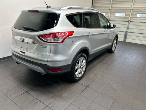 Used 2016 Ford Escape Titanium w/ Equipment Group 301A AWD/4WD image 3