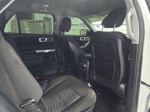 Used 2020 Ford Explorer XLT w/ Comfort Package image 26