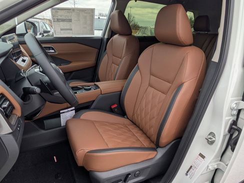 New 2026 Nissan Rogue Platinum w/ Tech Package AWD/4WD image 13