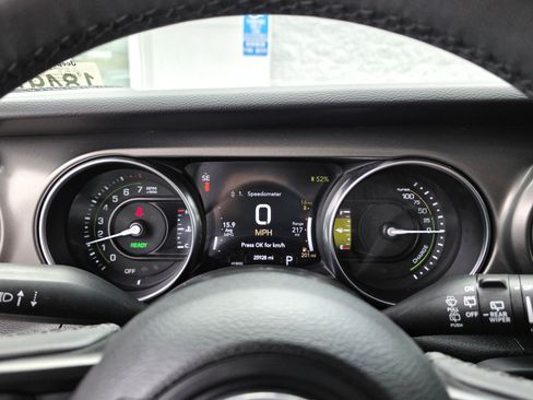 Used 2023 Jeep Wrangler Unlimited w/ 8.4" Radio Group AWD/4WD image 13