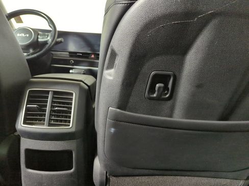 Used 2024 Kia Sportage EX FWD image 30