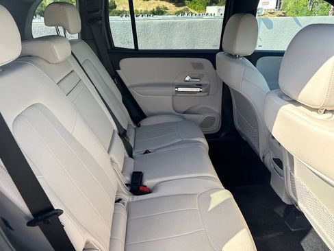 Used 2026 Mercedes-Benz GLB 250 image 7