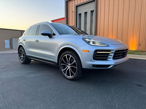 Used 2019 Porsche Cayenne AWD/4WD image 4