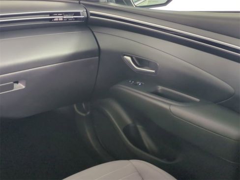 Certified 2023 Hyundai Santa Cruz SE image 18