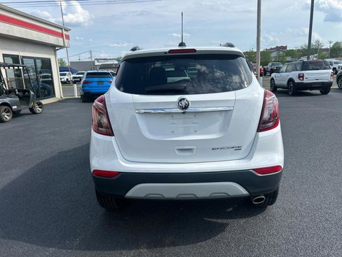Used 2022 Buick Encore Preferred image 6