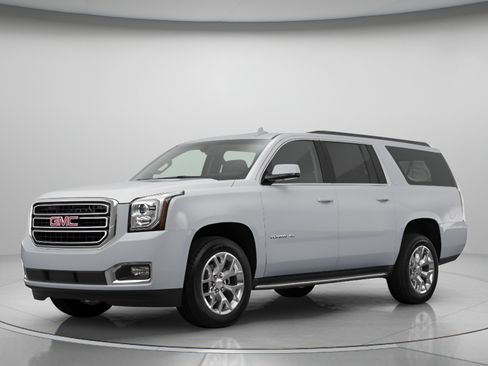 Used 2016 GMC Yukon XL Denali w/ Open Road Package AWD/4WD image 1