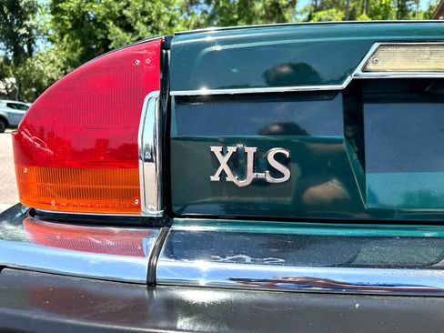 Used 1990 Jaguar XJS V12 Convertible image 8