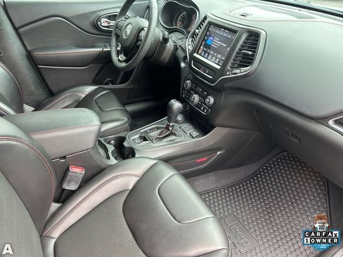Used 2022 Jeep Cherokee Trailhawk AWD/4WD image 12