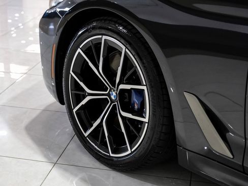 Used 2023 BMW M550i xDrive image 59