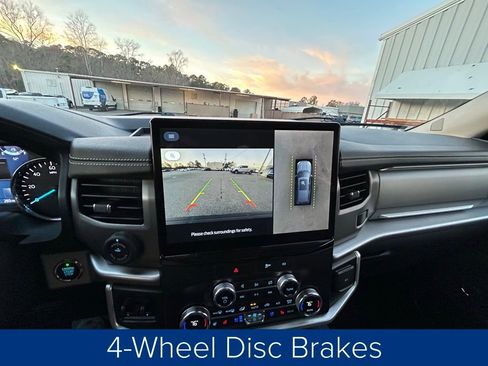 Used 2022 Ford Expedition XLT image 41