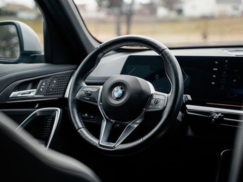 Used 2023 BMW X1 xDrive28i w/ Convenience Package image 11