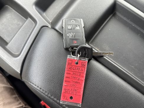 Used 2019 Chevrolet Silverado 1500 Custom w/ Custom Value Package image 31