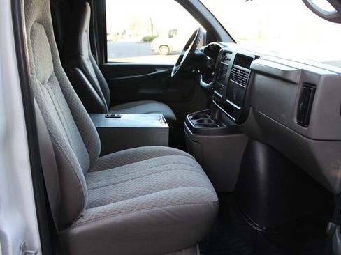 Used 2007 Chevrolet Express 1500 AWD image 20