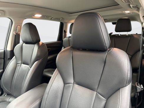Used 2024 Subaru Ascent Touring image 15