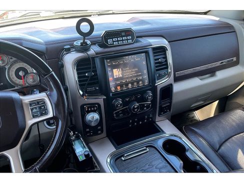 Used 2017 RAM 1500 Laramie Longhorn AWD/4WD image 7