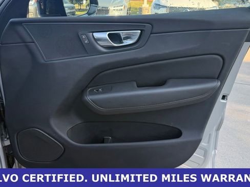 Certified 2025 Volvo XC60 B5 Plus AWD/4WD image 10