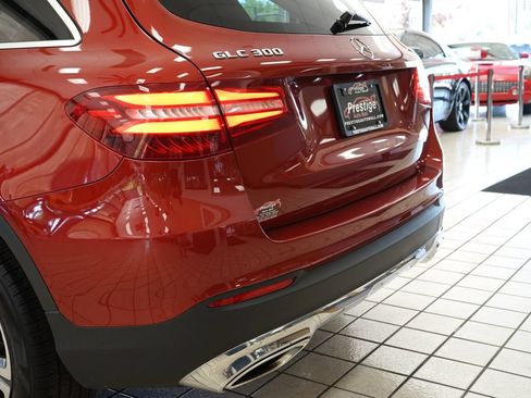 Used 2017 Mercedes-Benz GLC 300 4MATIC image 14