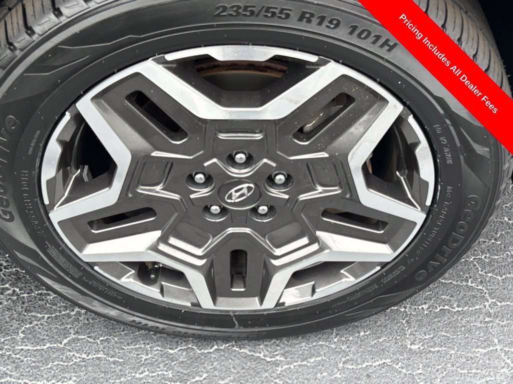 Used 2022 Hyundai Santa Fe Limited FWD image 28