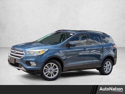 Used 2018 Ford Escape SE w/ SE Sync 3 Package