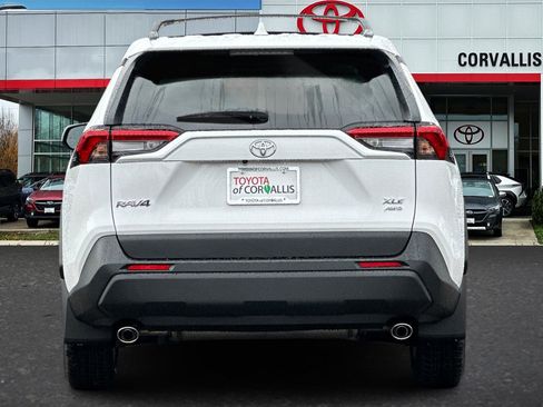 New 2025 Toyota RAV4 XLE w/ Convenience Package image 6