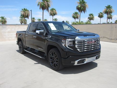Used 2023 GMC Sierra 1500 Denali AWD/4WD image 2
