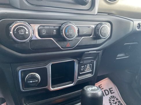 Certified 2018 Jeep Wrangler Unlimited Sport image 25