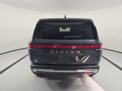 Used 2024 Rivian R1S Adventure AWD/4WD image 4