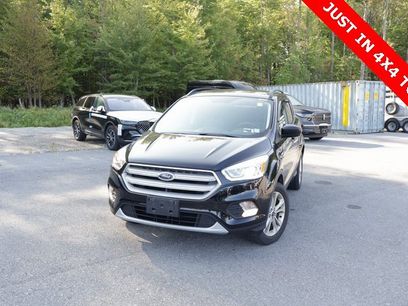 Used 2017 Ford Escape SE w/ Equipment Group 201A